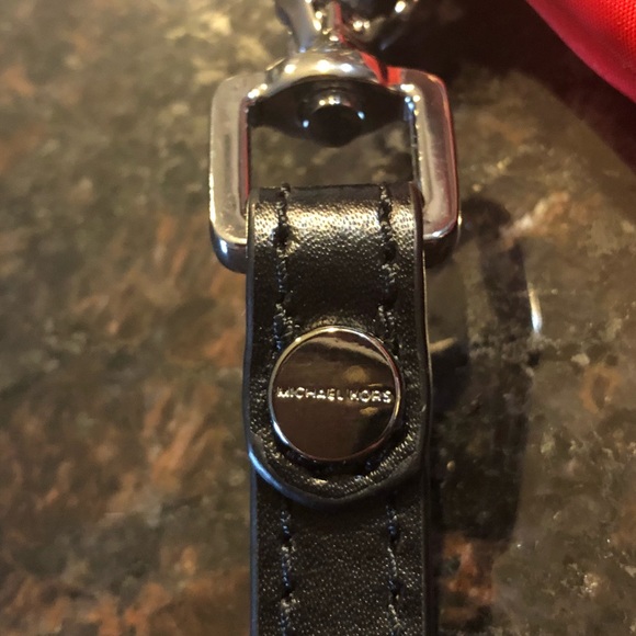 Michael Kors Travel Pouch - Picture 5 of 7